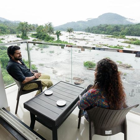 The Anchorage Athirapilly Resort アティラピリー エクステリア 写真
